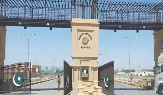ایران سے تفتان — ایران سے تفتان بارڈر پر پاکستانیوں کیتی آمد کا سلسلہ جاری