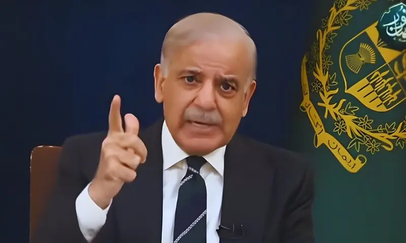 خطے میں کشیدہ — خطے میں کشیدہ صورتِ حال کے باعث وزیرِاعظم کا کفایت شعاری اقدامات کا اعلان
