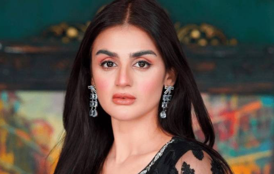Pakistani Actress Hira Mani in stunning pose